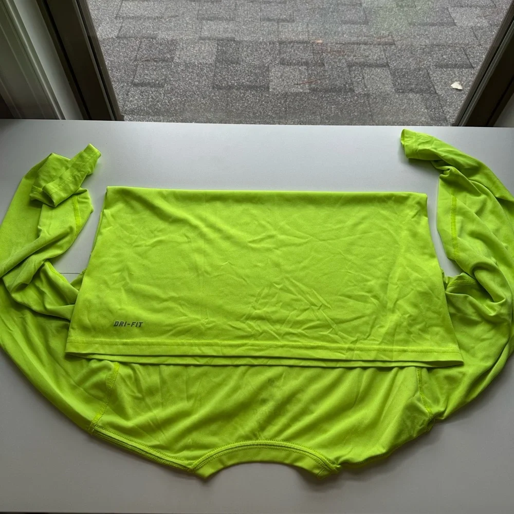 Mens Nike dri-fit long sleeve shirt neon yellow - Picture 5 of 12